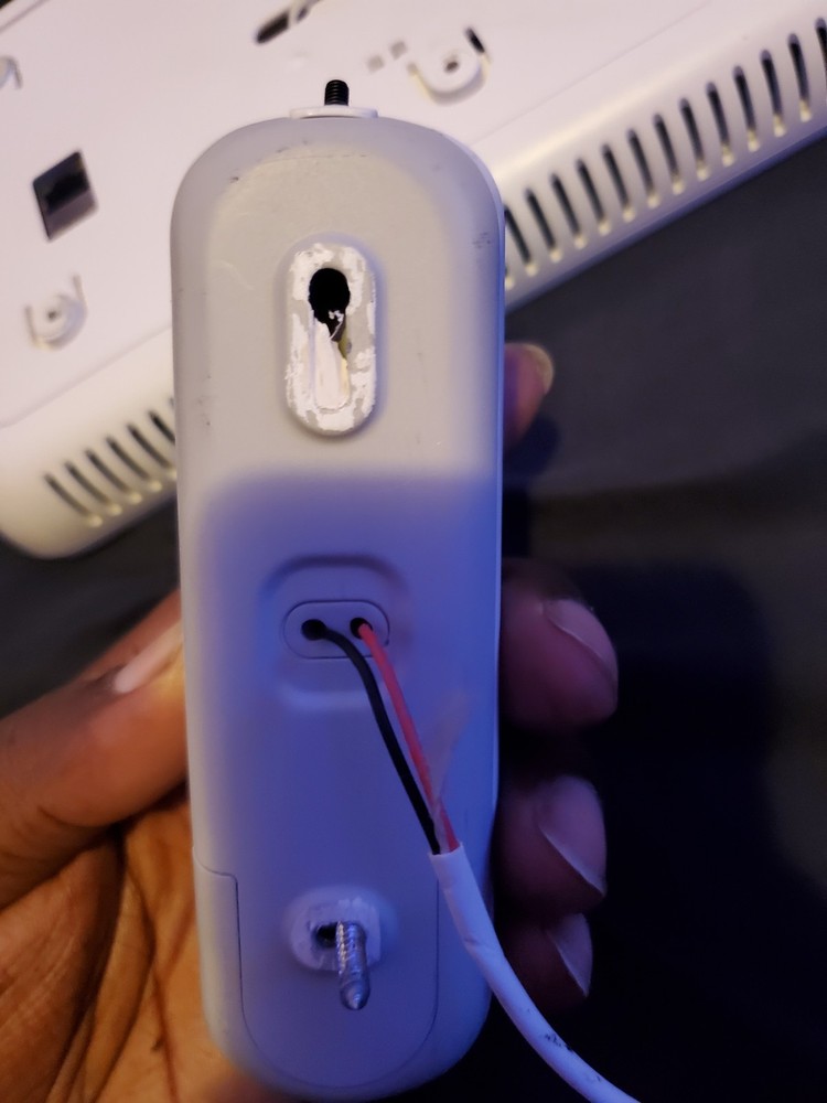 Vivint Home Security System Bundle- Smart Hub Control Panel With Doorbell Camera