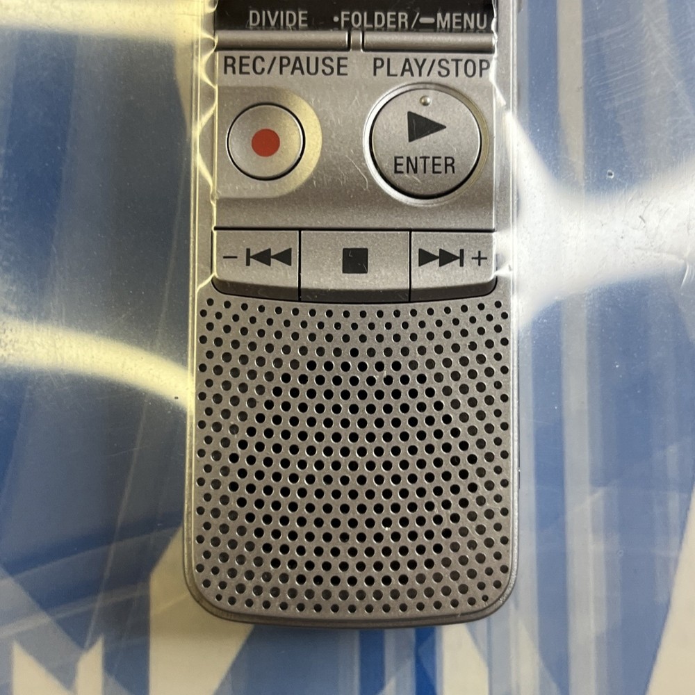 Sony ICDBX800 Handheld Voice Recorder Refurbished Silver 2GB Flash Memory3