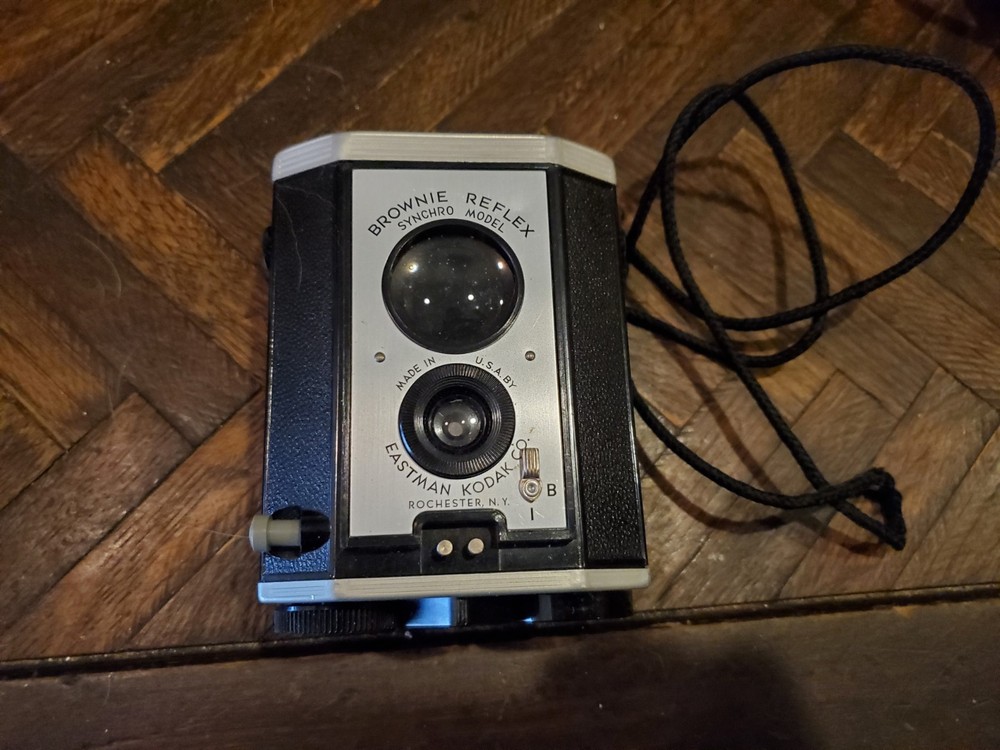 Brownie Reflex Synchro Model Kodak Camera Vintage Untested