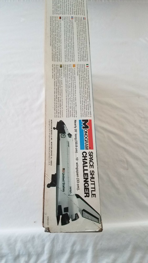 Monogram # 5702-Space Shuttle Challenger-1/72 Scale-1983-New Open Box