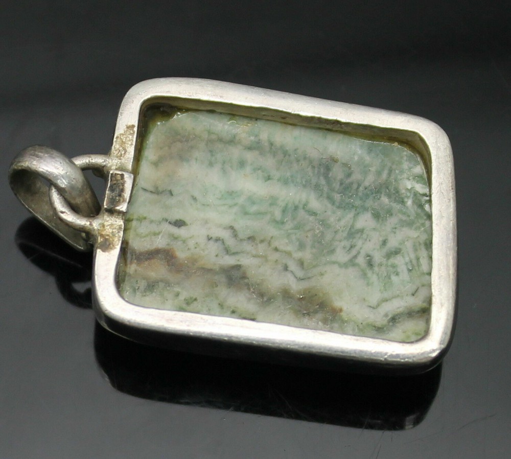 IMPRESSIVE VINTAGE FRAMED GENUINE TREE AGATE STERLING SILVER PENDANT