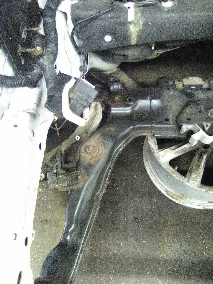 14 Lincoln MKZ Crossmember/K-Frame Front