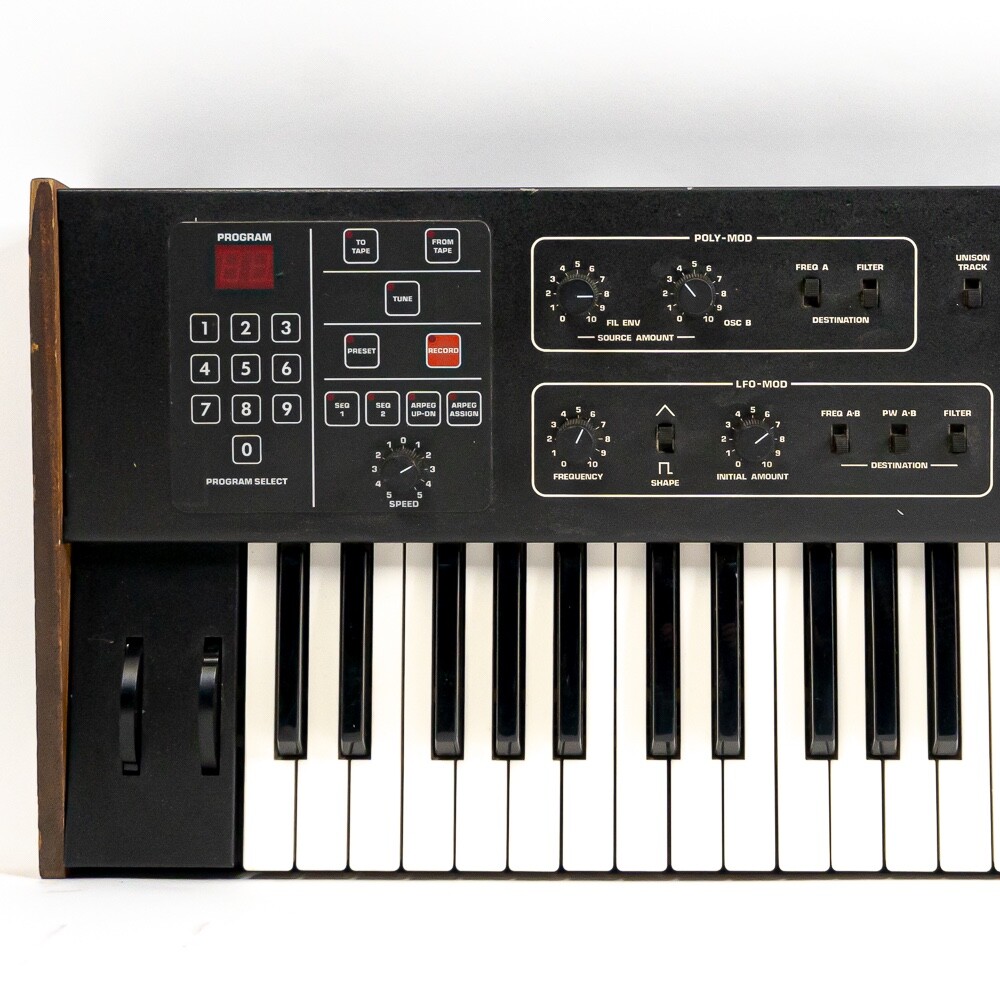 Sequential Circuits Prophet 600 61-Key Keyboard / Synthesizer - Vintage