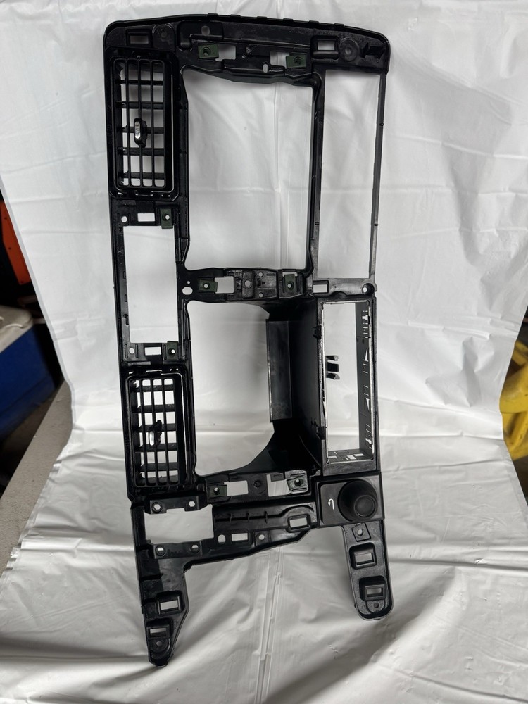 PACCAR Kenworth Peterbilt Dash Panel Frame S77-1039 OEM Dashboard Bezel