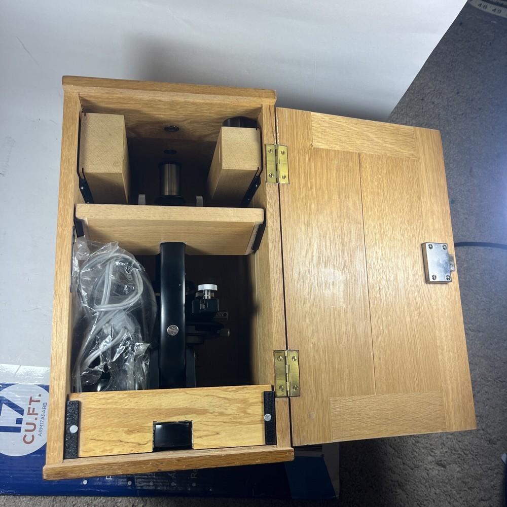 Zeiss Winkel 88968 Monocular Microscope in Original Oak Locking Case + Lenses