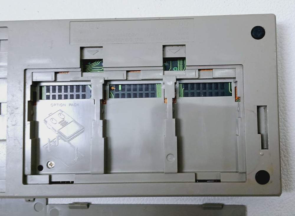 Vintage CASIO PB-700 Vintage Pocket Computer- Not working