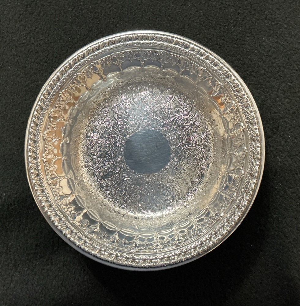 Vintage Reed & Barton Silverplate 6.25” Bowl Engraved Pattern 1302