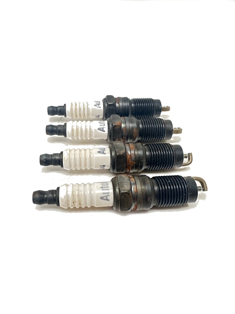 5144 Autolite Ignition Spark Plug 4pc Set - Copper Core - Free Shipping