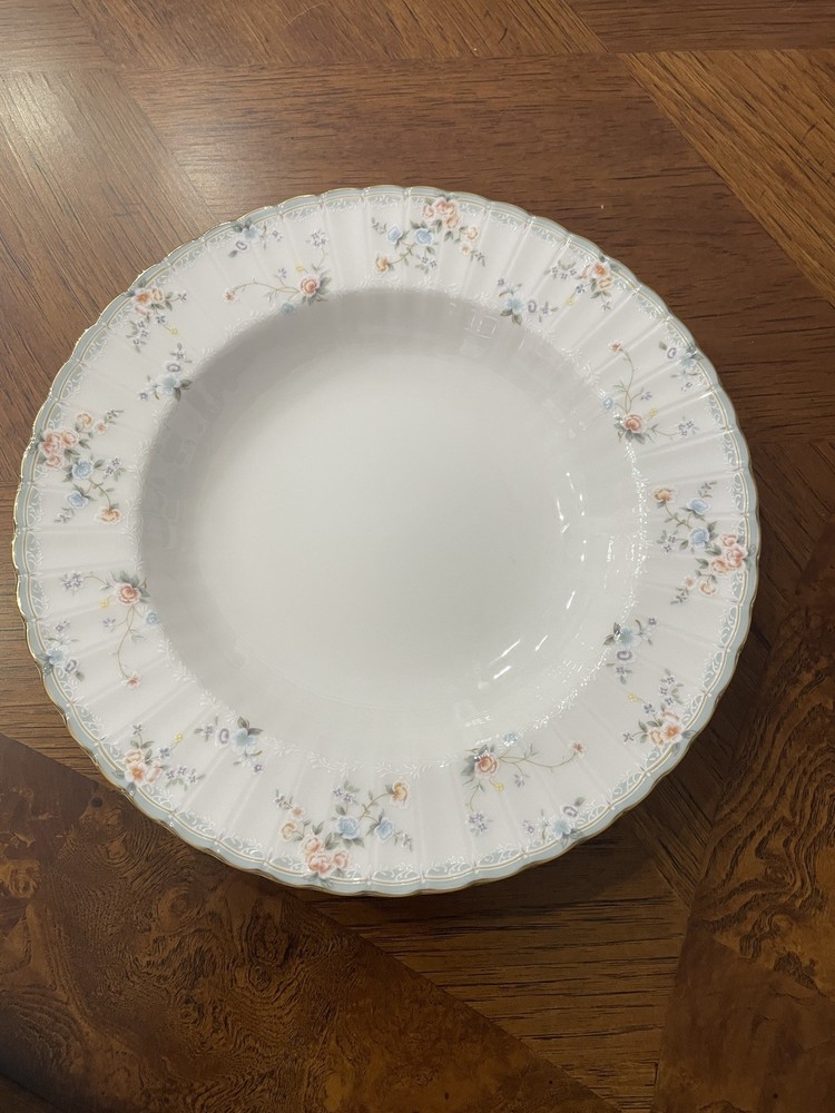 Mikasa Bone China - Roselle - 9 Bowls 9" wide