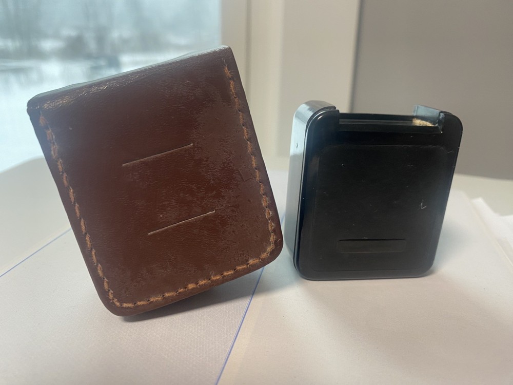 Vintage German "Prix" light meter with case