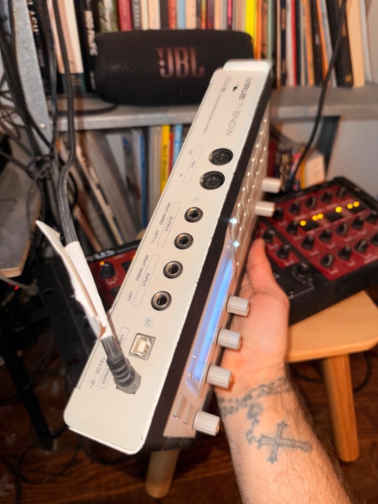 access virus snow desktop synthesizer custom black trim