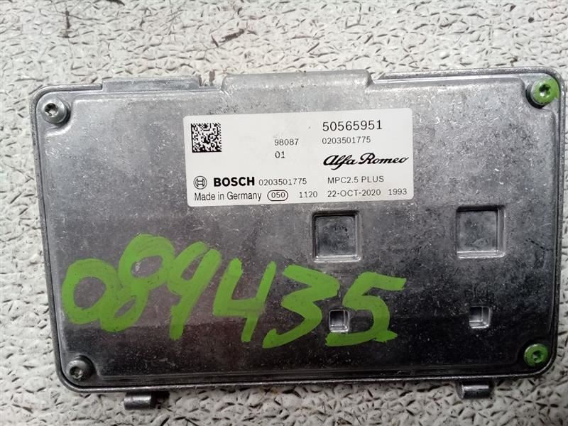 GIULIA 2021 Camera/Projector 317342