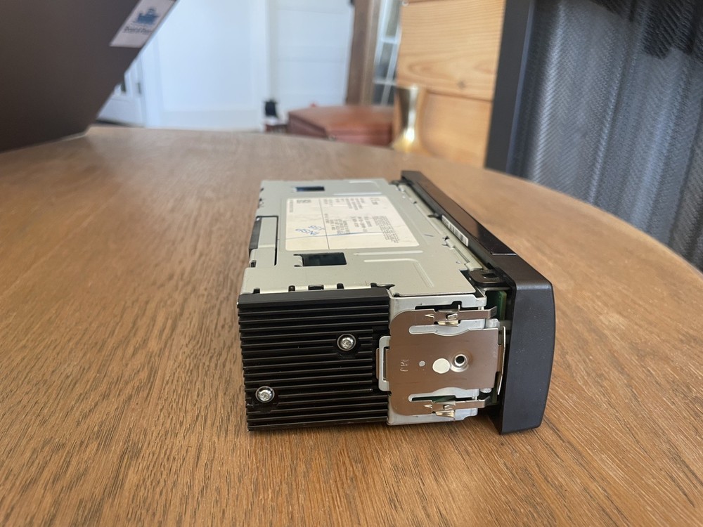 Concert Class DEA700 Radio