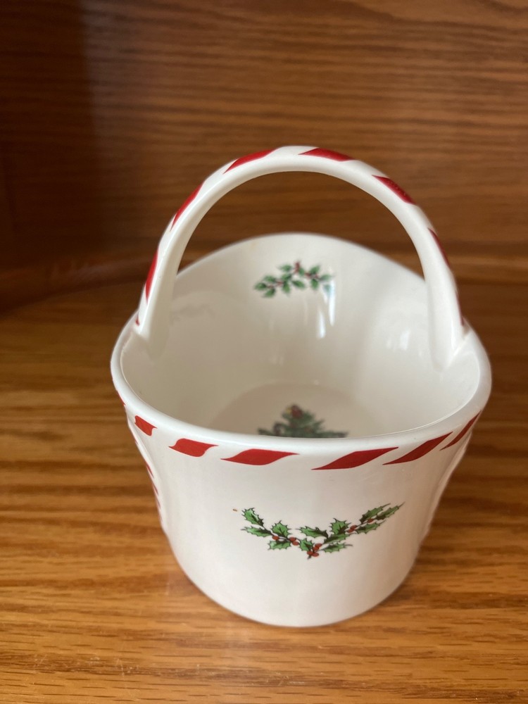 Spode Christmas Tree Peppermint Handle Basket Candy Dish 6.5" MINT IN BOX WOW