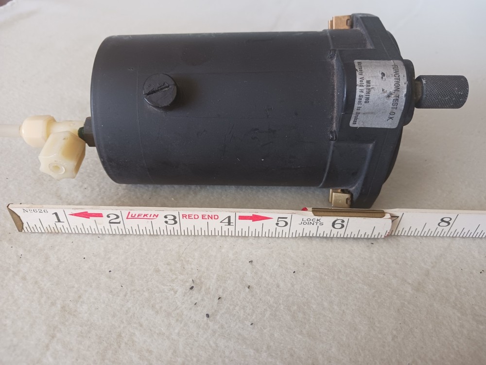 United Instruments Encoding Altimeter PN: 5035P-P23