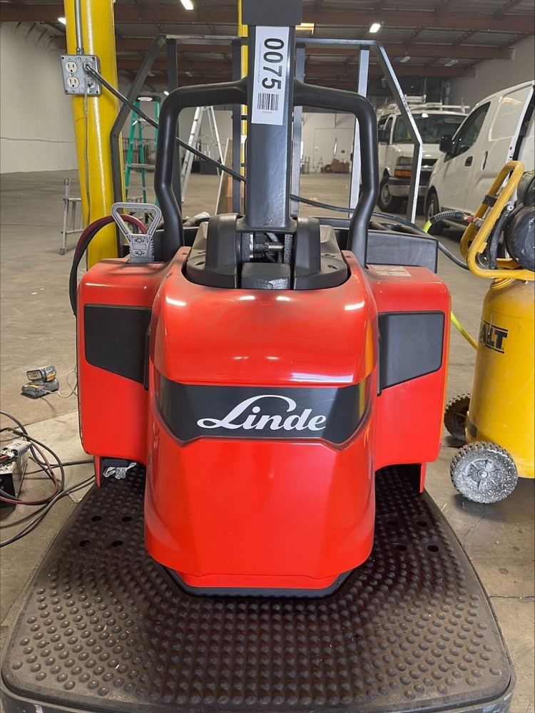Linde EWR30 Rider Jack 27x48 - Power Steering