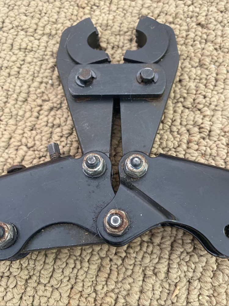 Apollo 1/2” PEX Crimping Tool