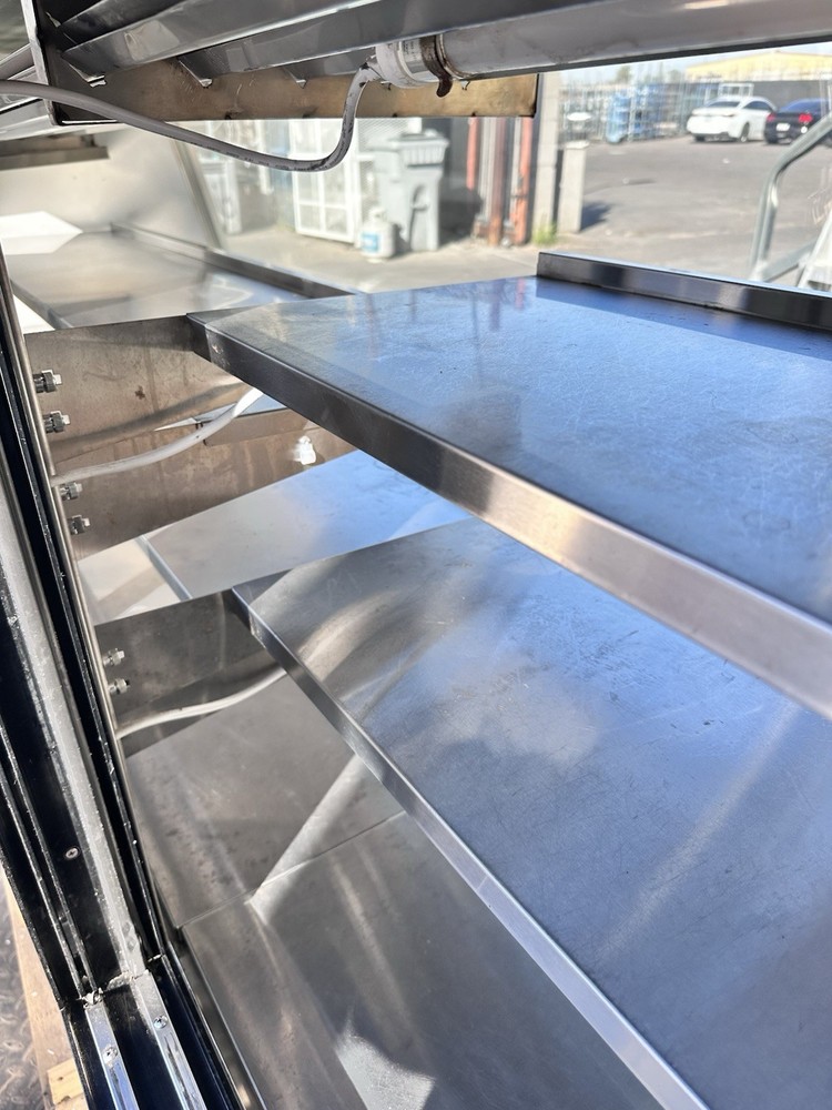 Leader HDL118SC- Refrigerated Deli Case