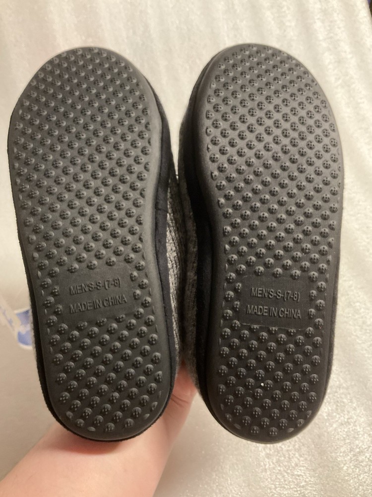 Men’s True Religion Grey Black Slippers Size S (7-8)
