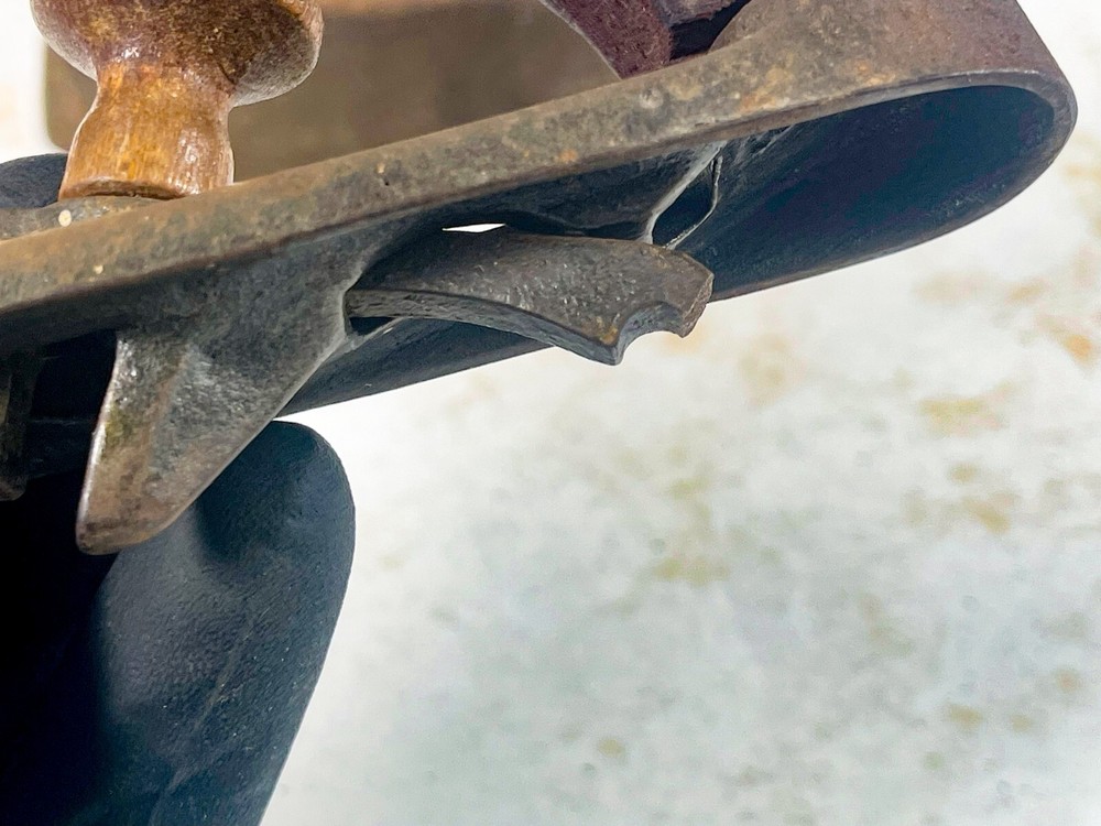 Antique Vintage Sad Flat Clothes Iron Removeable Handle # 1