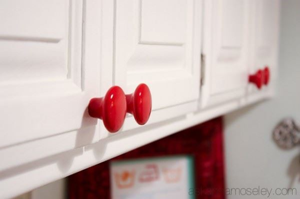 1-1/2" Ceramic Knob Coca Cola Red