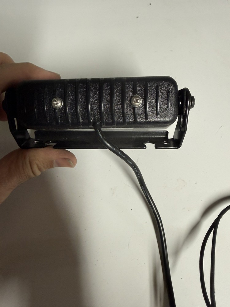 Whelen SpitFire Ion Super LED Dash Light Red/White For fire fighter.