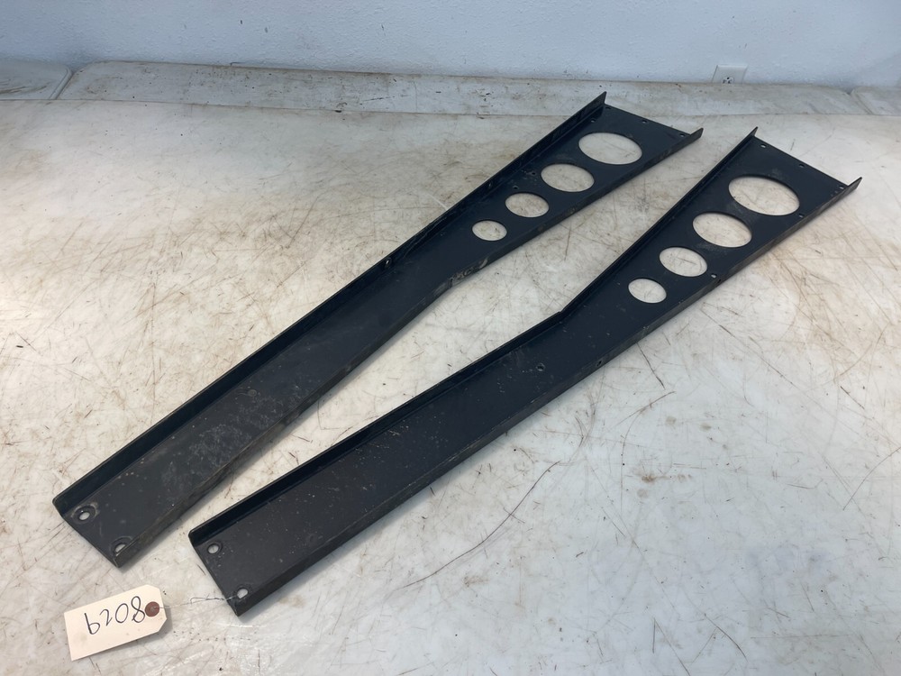 Case IH Patriot 3230 Sprayer Cooling Pack Brackets