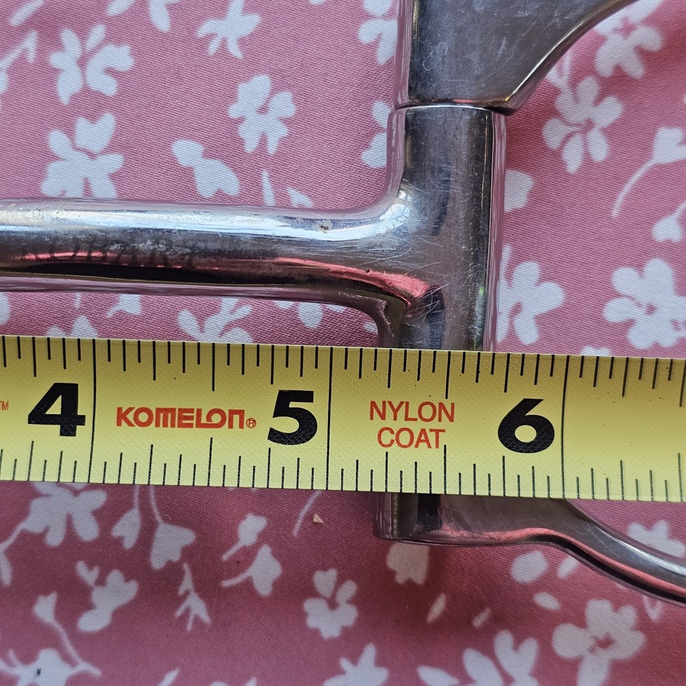 Robart Pinchless Bit Offset D Ring Snaffle Horse