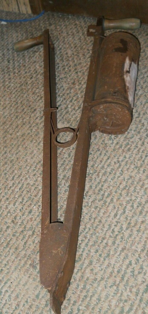 ANTIQUE TOOL HAND HELD CORN SEED PLANTER PRIMITIVE