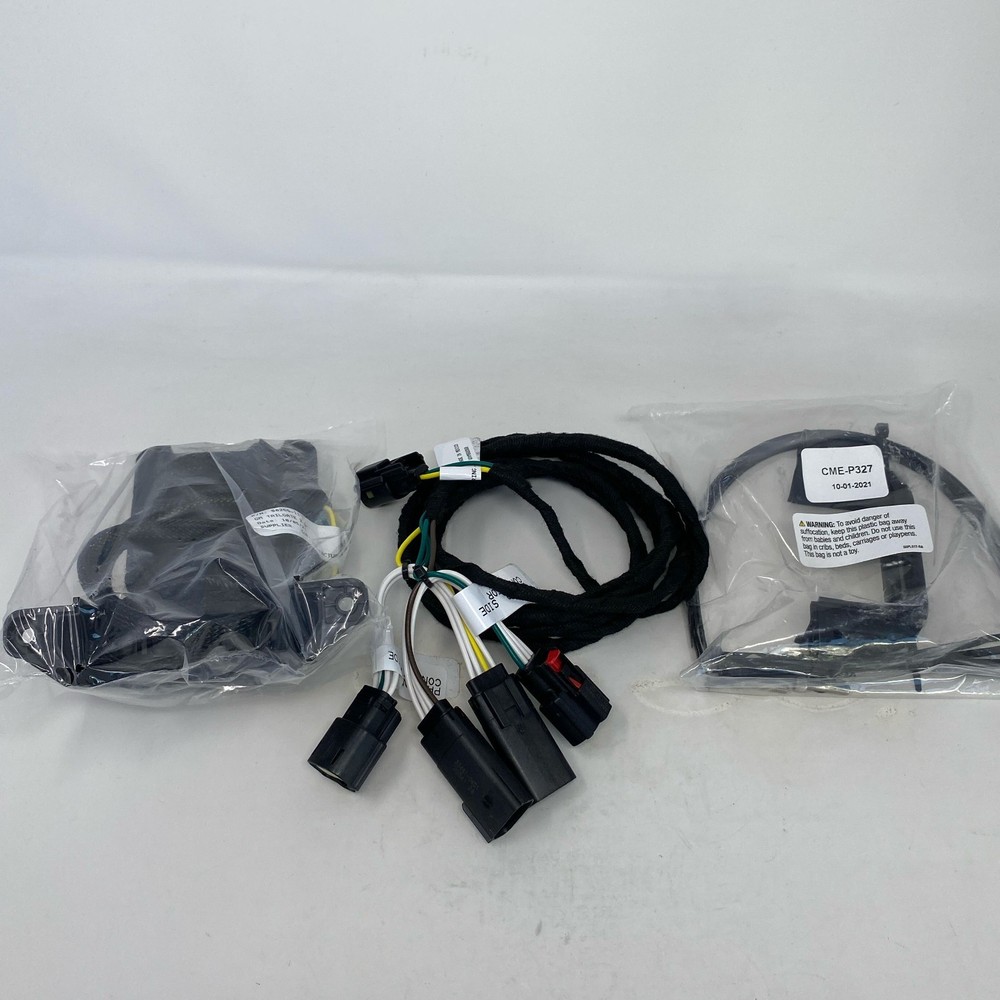 CURT 58266 MultiPro Tailgate Sensor, Black, 2.5in Hitch Cap