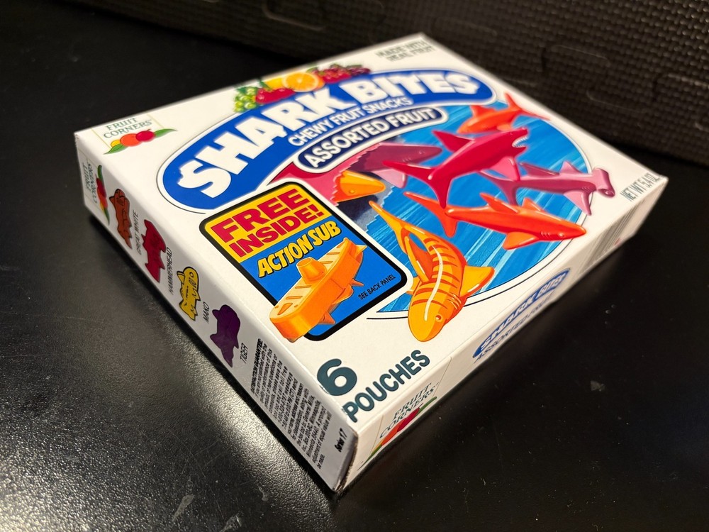Shark Bites fruit snacks - Empty custom design display box