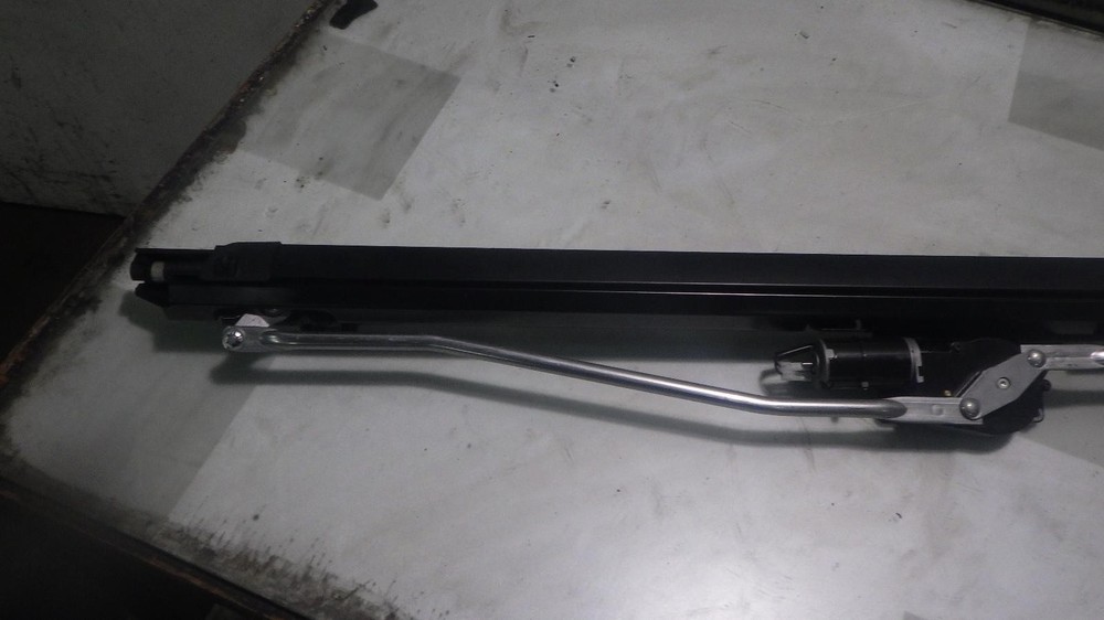 13 BMW M5 Rear Electric Window Roller Retractable Sun Shade