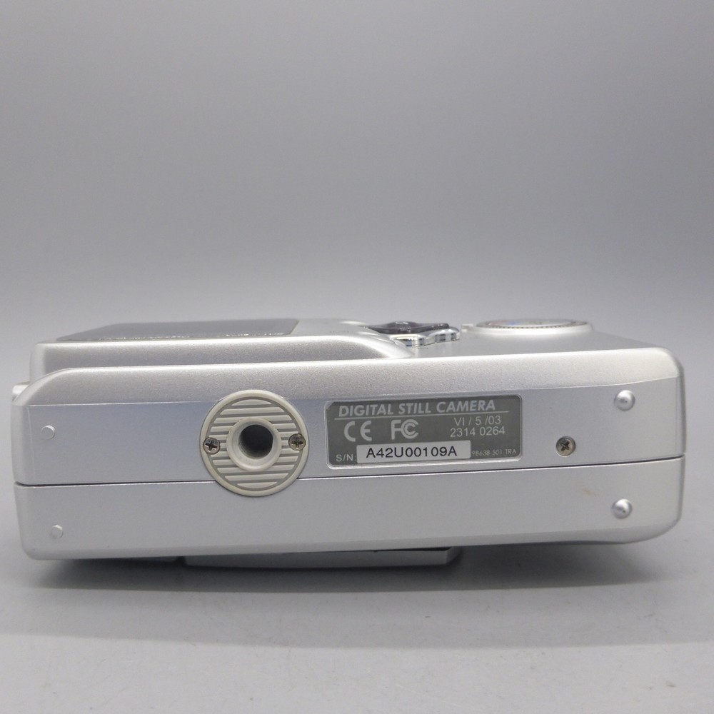 Traveler Digital Camera DC3000 3.3MP Silver Tested