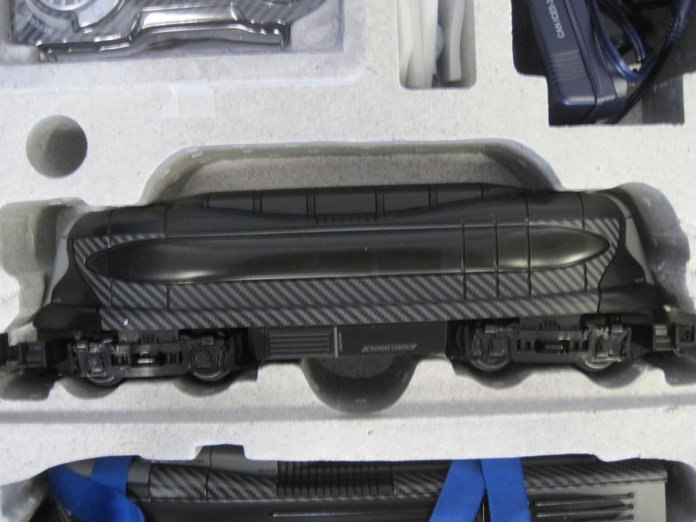 Lionel 6-81470 DC Comics Phantom Batman LionChief Train Set