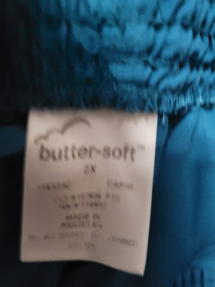 Butter-soft 2X Patterned & Solid Blue Green Scrubs Set