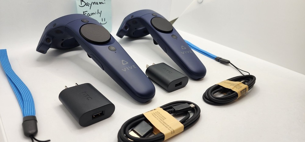 2x (Pair) of HTC Vive Pro 2.0 Blue Controllers Controller + USB Charger + Cable