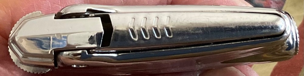 Vintage Ronson Premier Lighter / Works Great