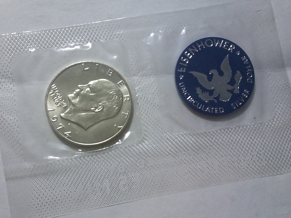 1974 IKE SILVER DOLLAR Blue Pack