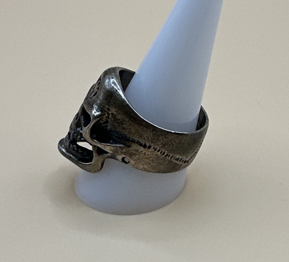 925 Sterling Silver Heavy Skull Ring /Size 11.5