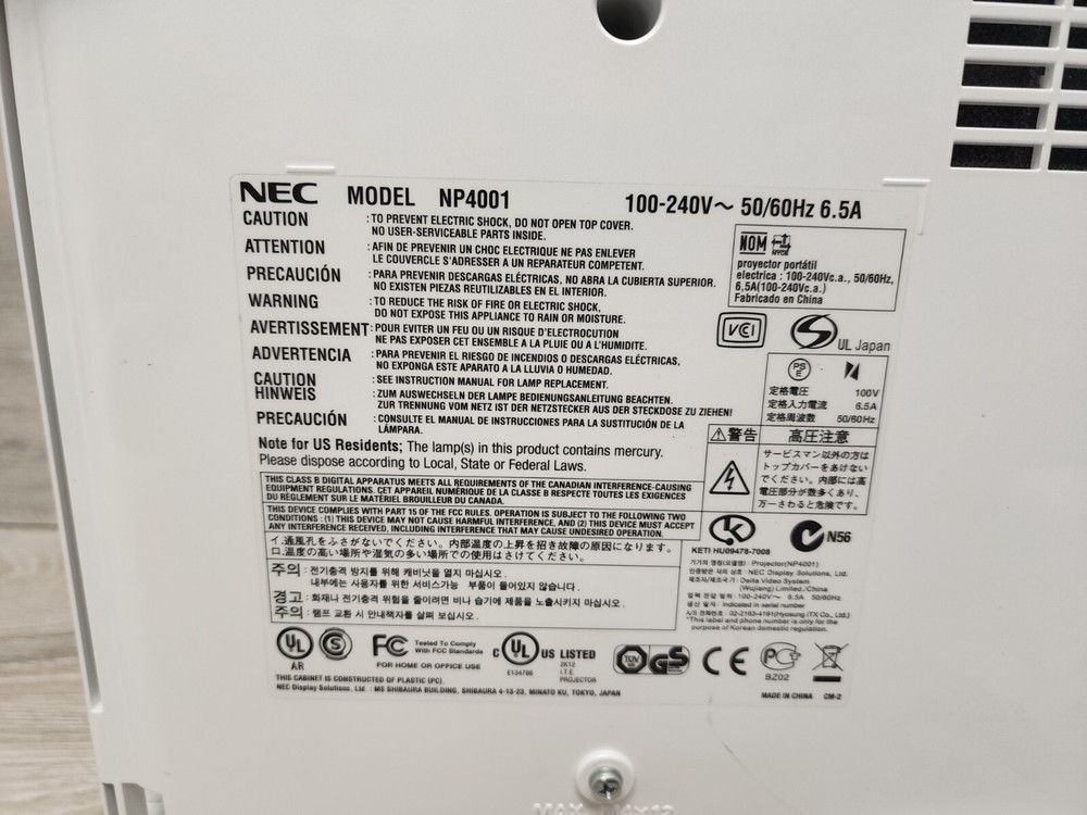 NEC NP4001 DLP HD Widescreen Projector Tested Working