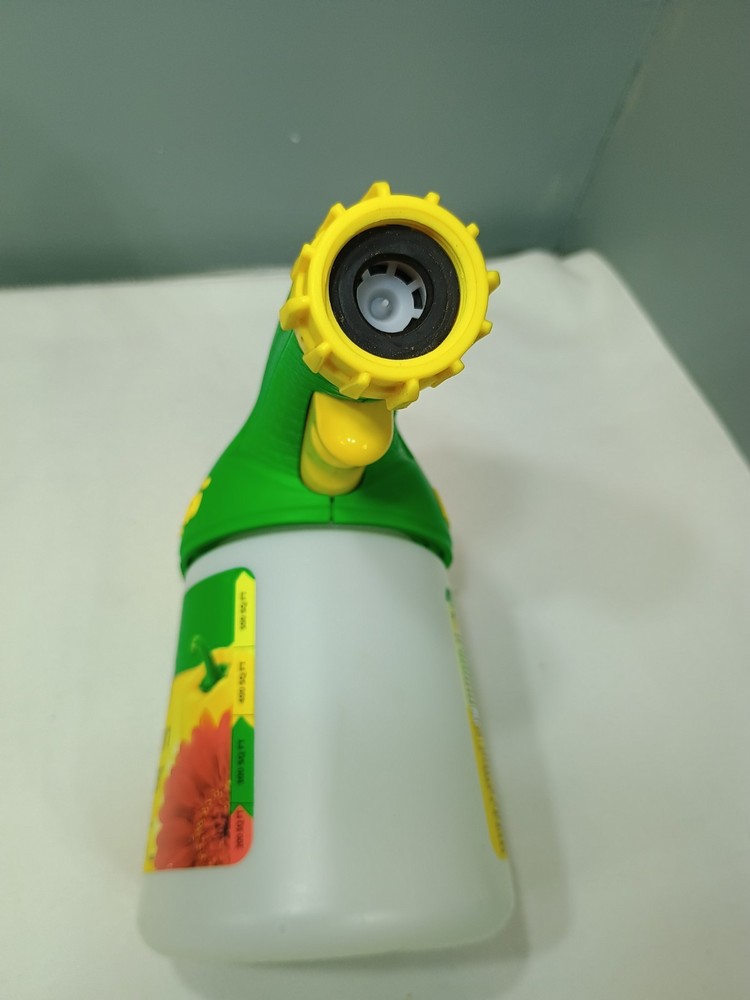 Miracle-Gro Garden Feeder Sprayer Multiple Spray Patterns Improved Trigger