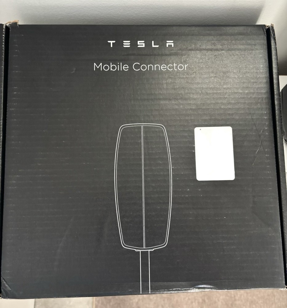Tesla Mobile Connector Charger - Generation 3