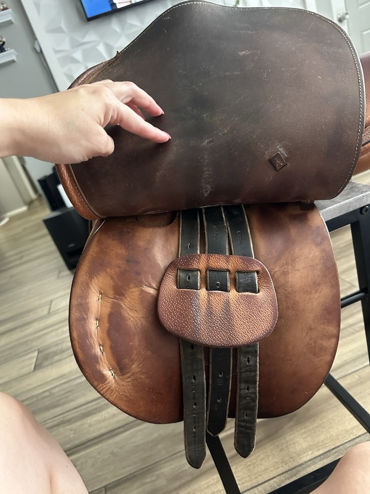 Jump saddle