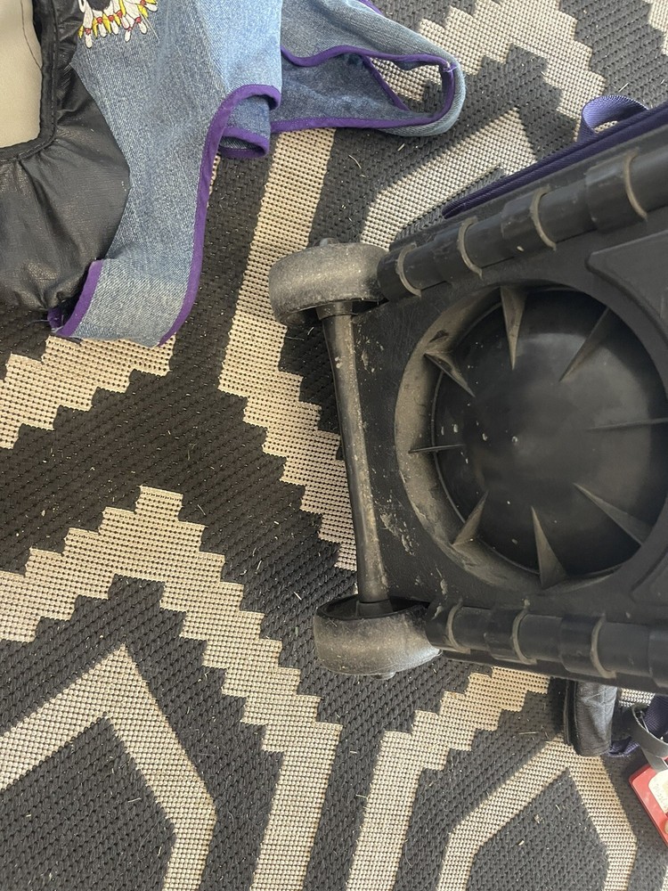 Kr Strikeforce Bowling Ball Roller Bag With Extras