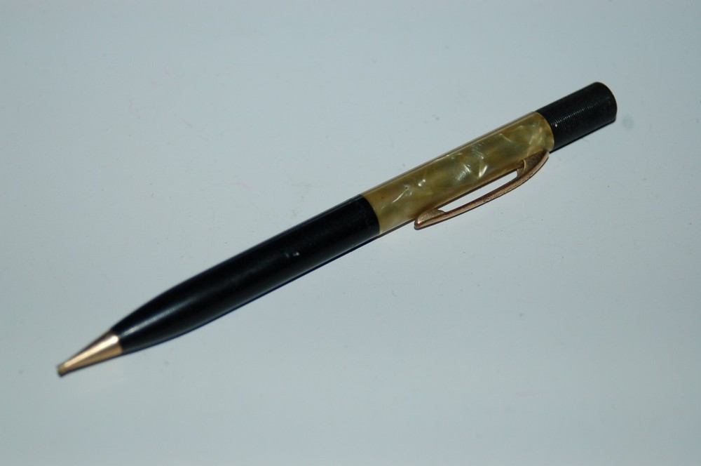 Vintage SHEAFFERS Mechanical Pencil with Case