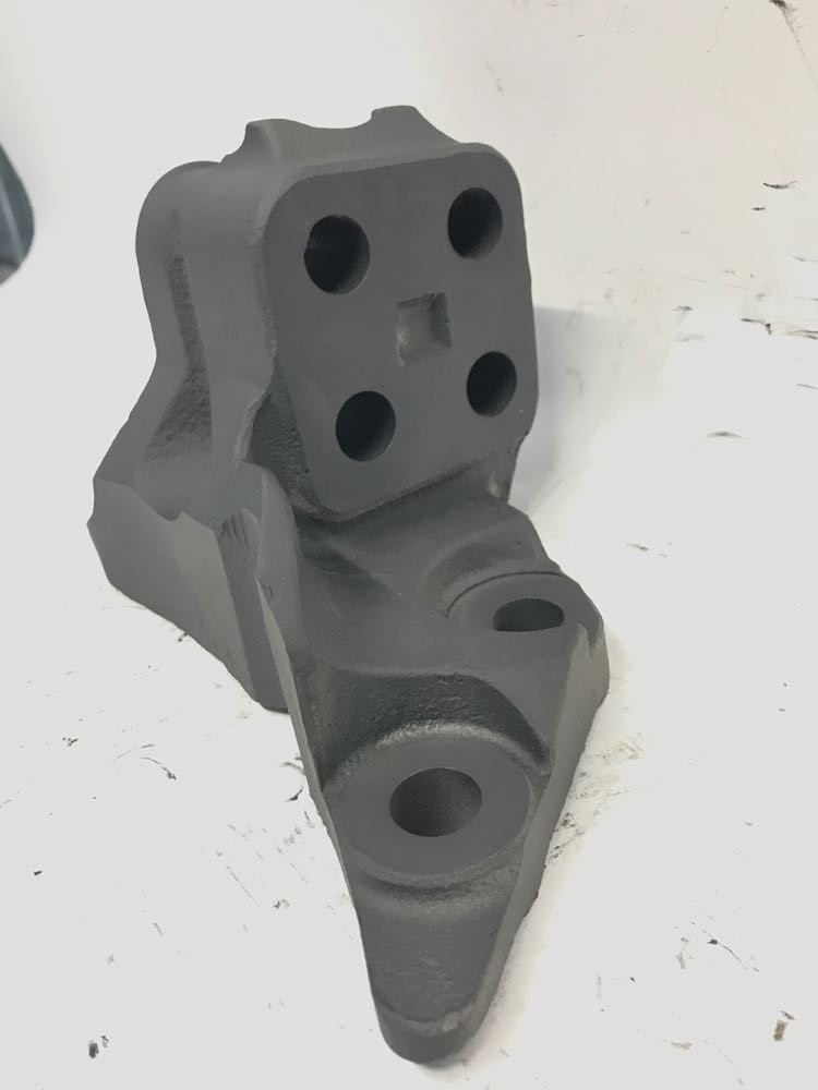Paccar MX13 Engine Mount 1670903 (548-11537)