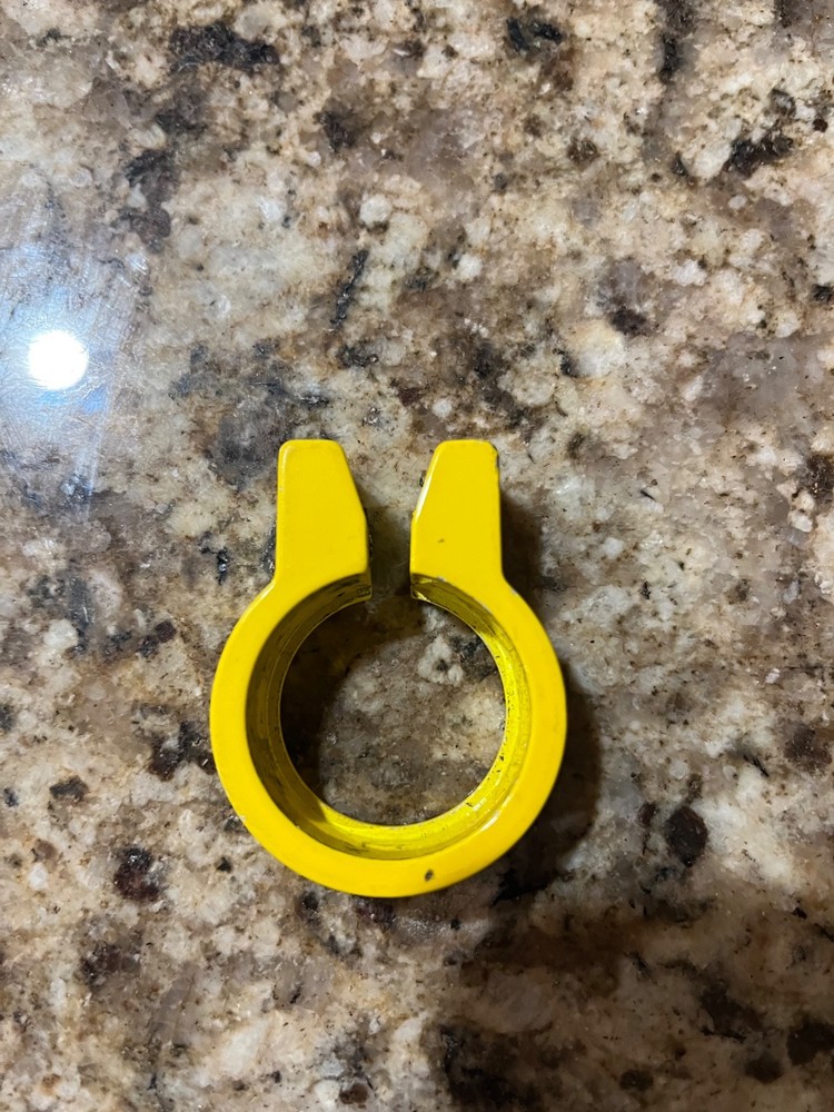 Maniacc flyer seat clamp