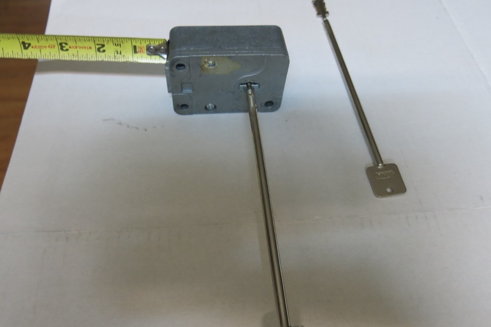 Sargent & Greenleaf Safe Key lock with Keys