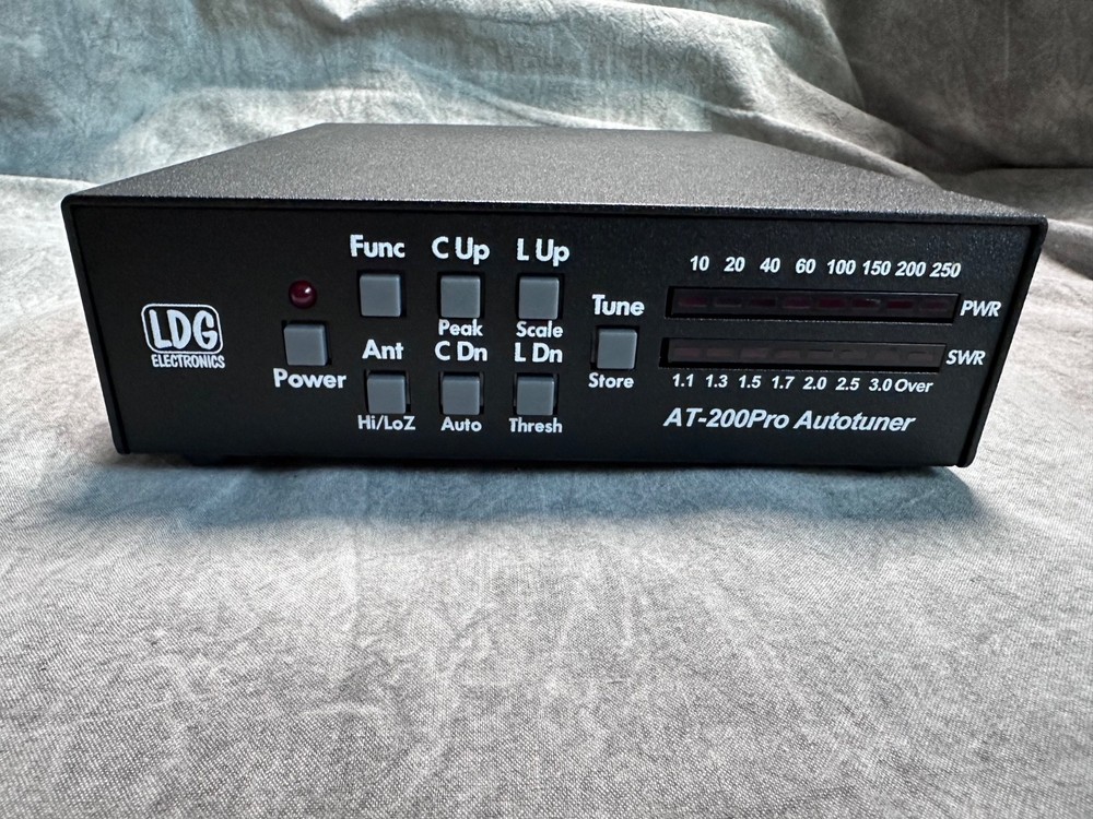 LDG AT-200Pro Desktop Antenna Tuner with Yaesu interface cable