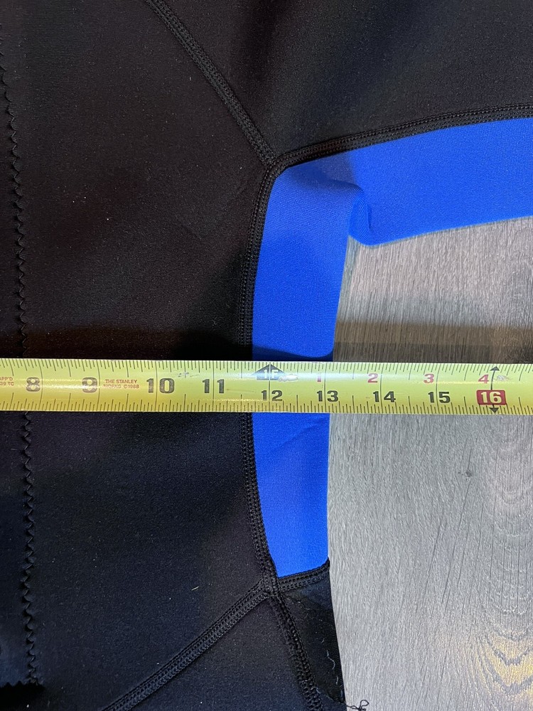 Realon Neoprene Youth Shorty Wetsuit Size Large